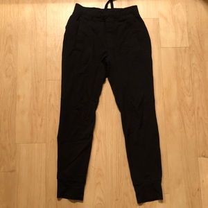 Lululemon Intent Pant - Black - Small.